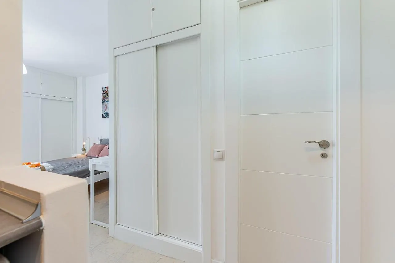 797 Holiday Rentals - Moderno Estudio Para 3 En Aguila Benalmadena Apartment